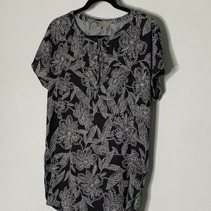 LOFT Women's Size Small Gray White Floral Short Sleeve Blouse Career Casual